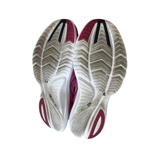 Pink Saucony Women's Kinvarra 13 running shoes size 8.5 - Picture 9 of 9